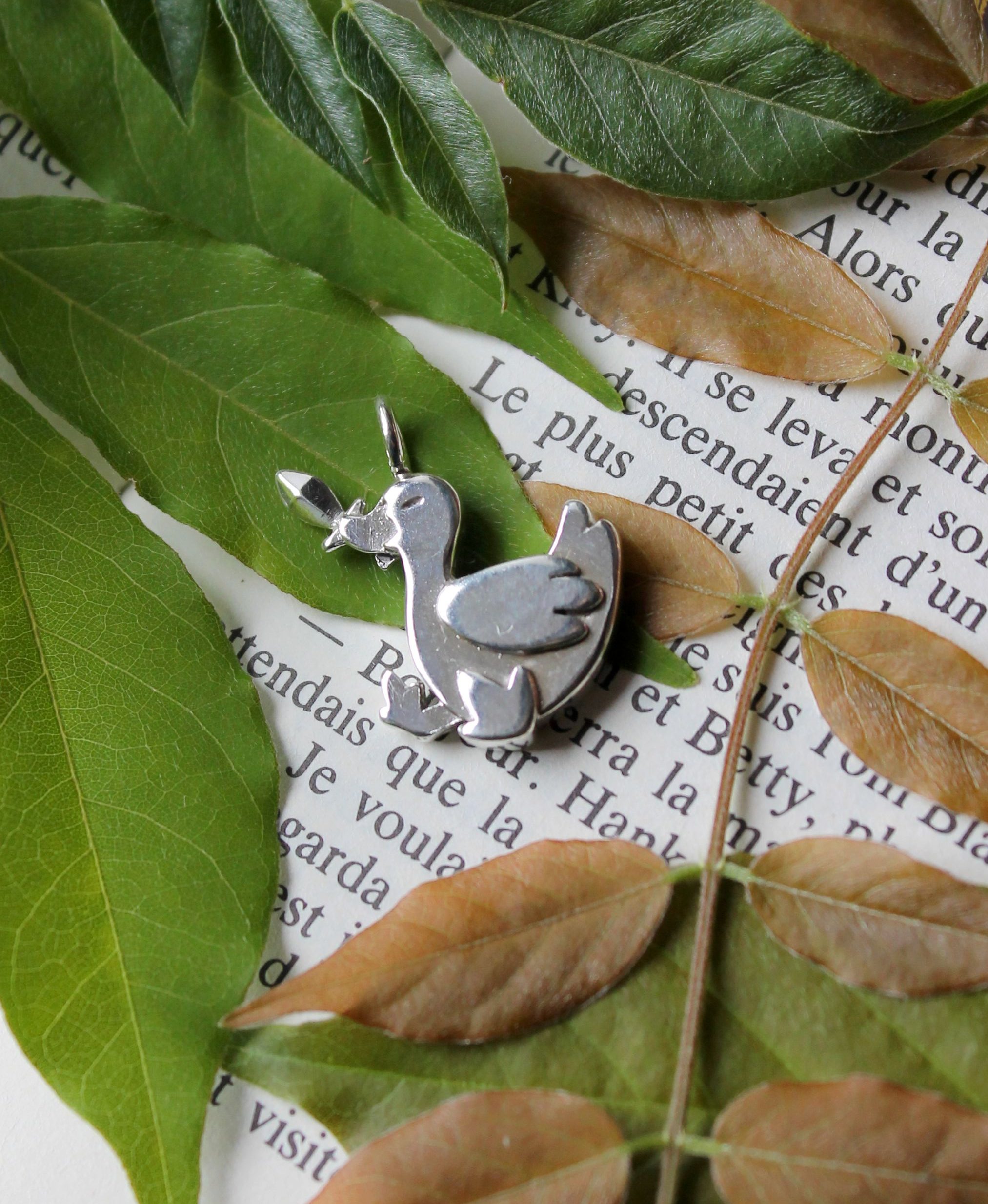 collier-melewa-oie-jdr-lmdlt-mythe-de-la-taverne-pendentif-argent-bijoux-fantaisie-perseides1