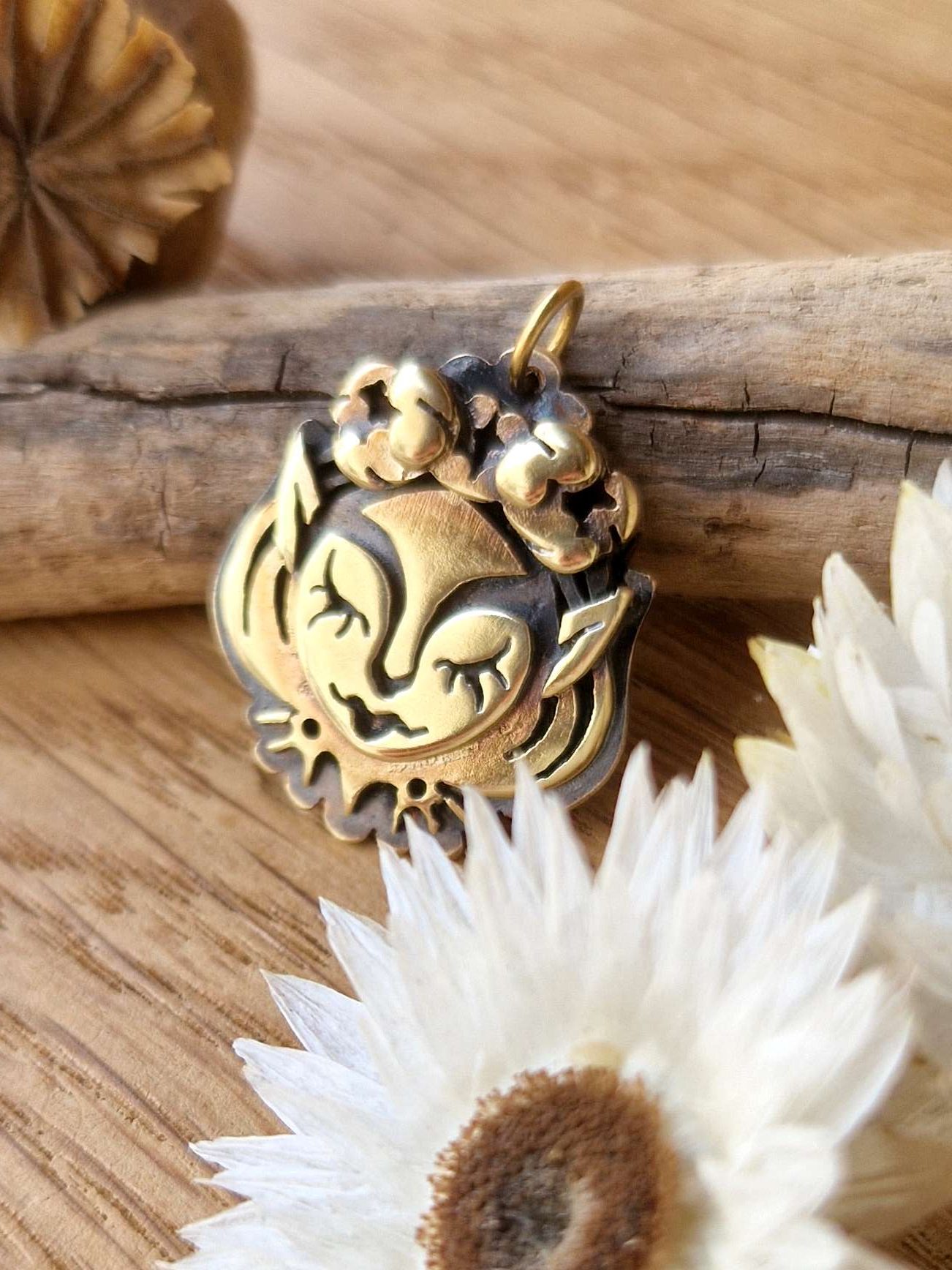 collier-elfe-zapatrax-jdr-dnd-pendentif-argent-laiton-bijoux-fantaisie-lyon-perseides3